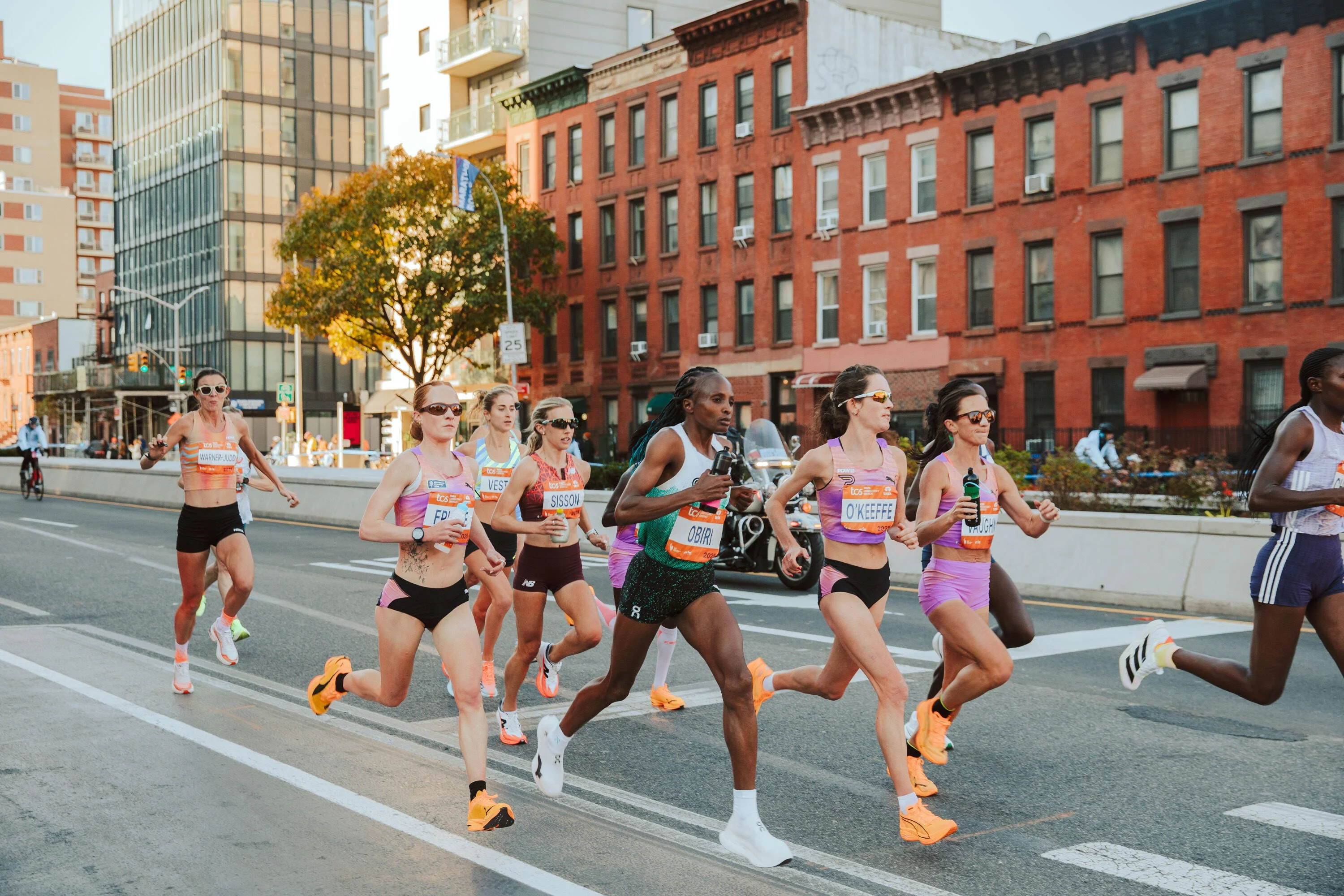Elite Runners Stand Out for Efficient Mechanics. Science Shows How to Mimic Their Form.