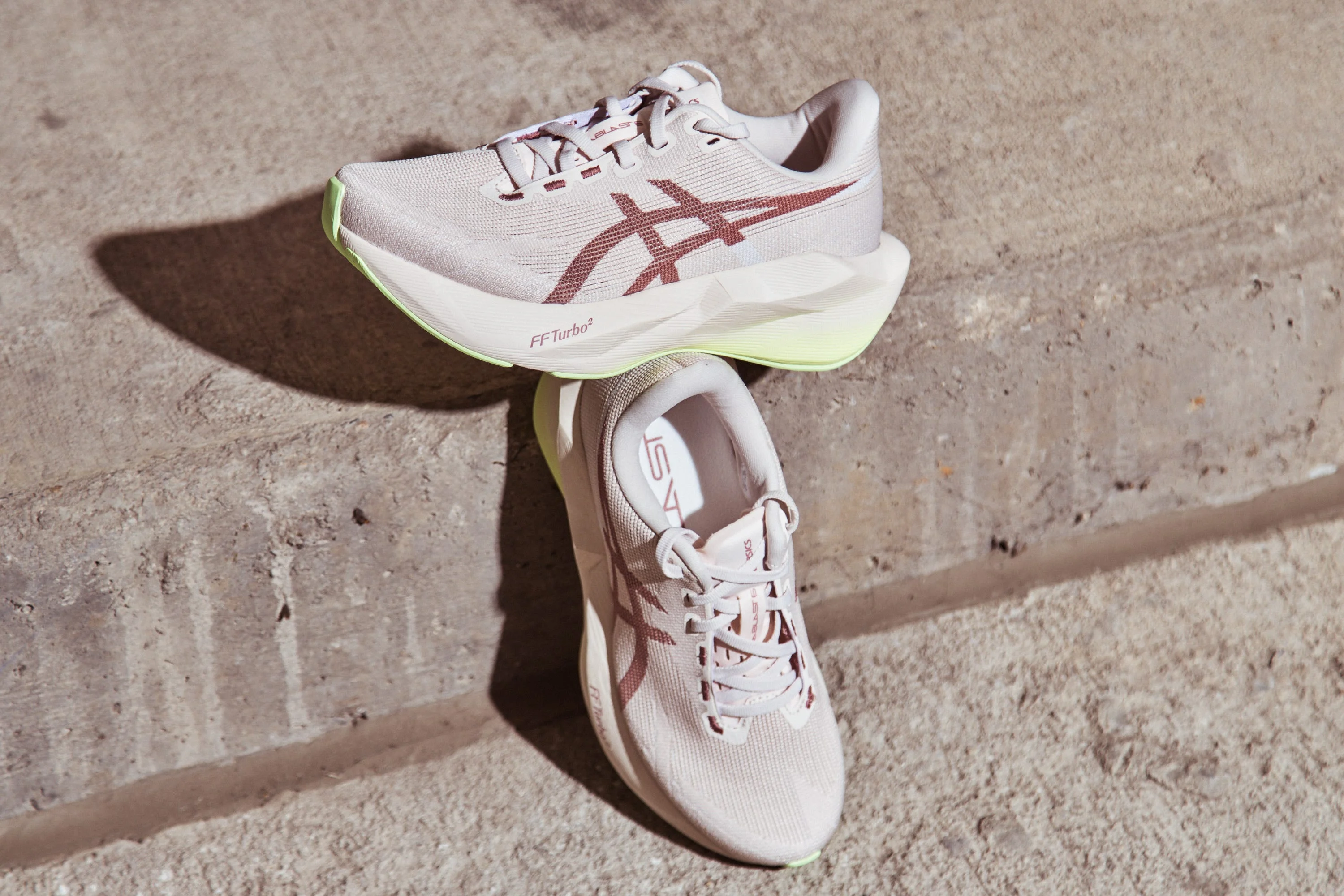 Asics Novablast 6 on concrete stairs