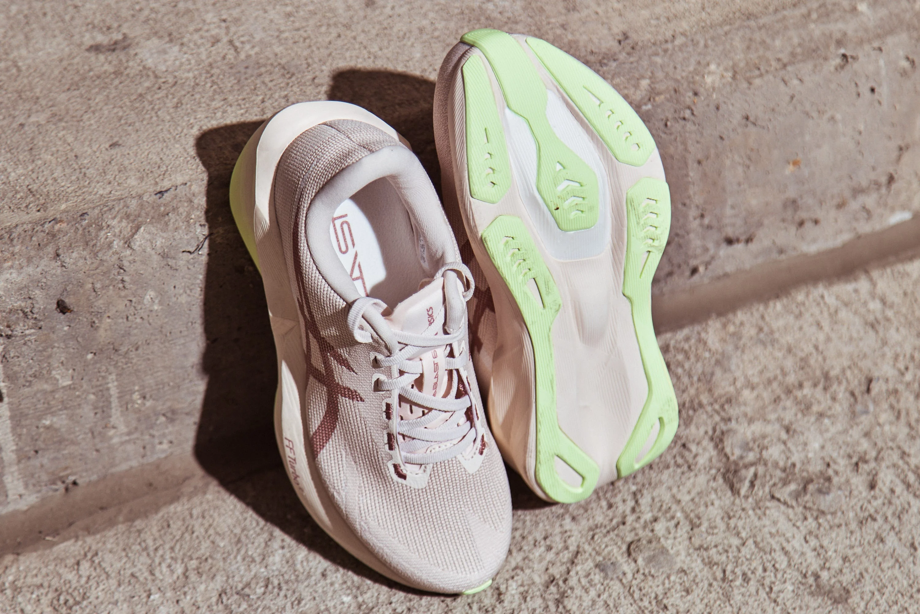 Asics Novablast 6 top and bottom