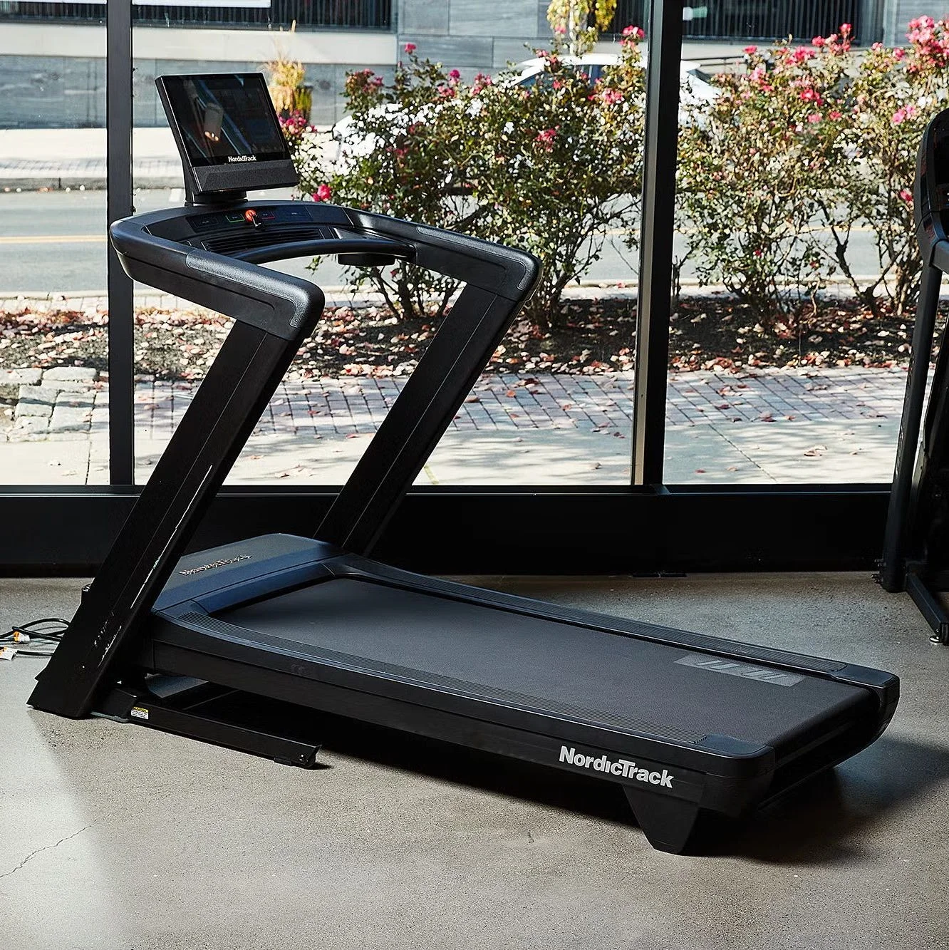 <p>Commercial 1750 Treadmill + 30-Day iFit Membership</p> <p>Commercial 1750 Treadmill + 30-Day iFit Membership</p>