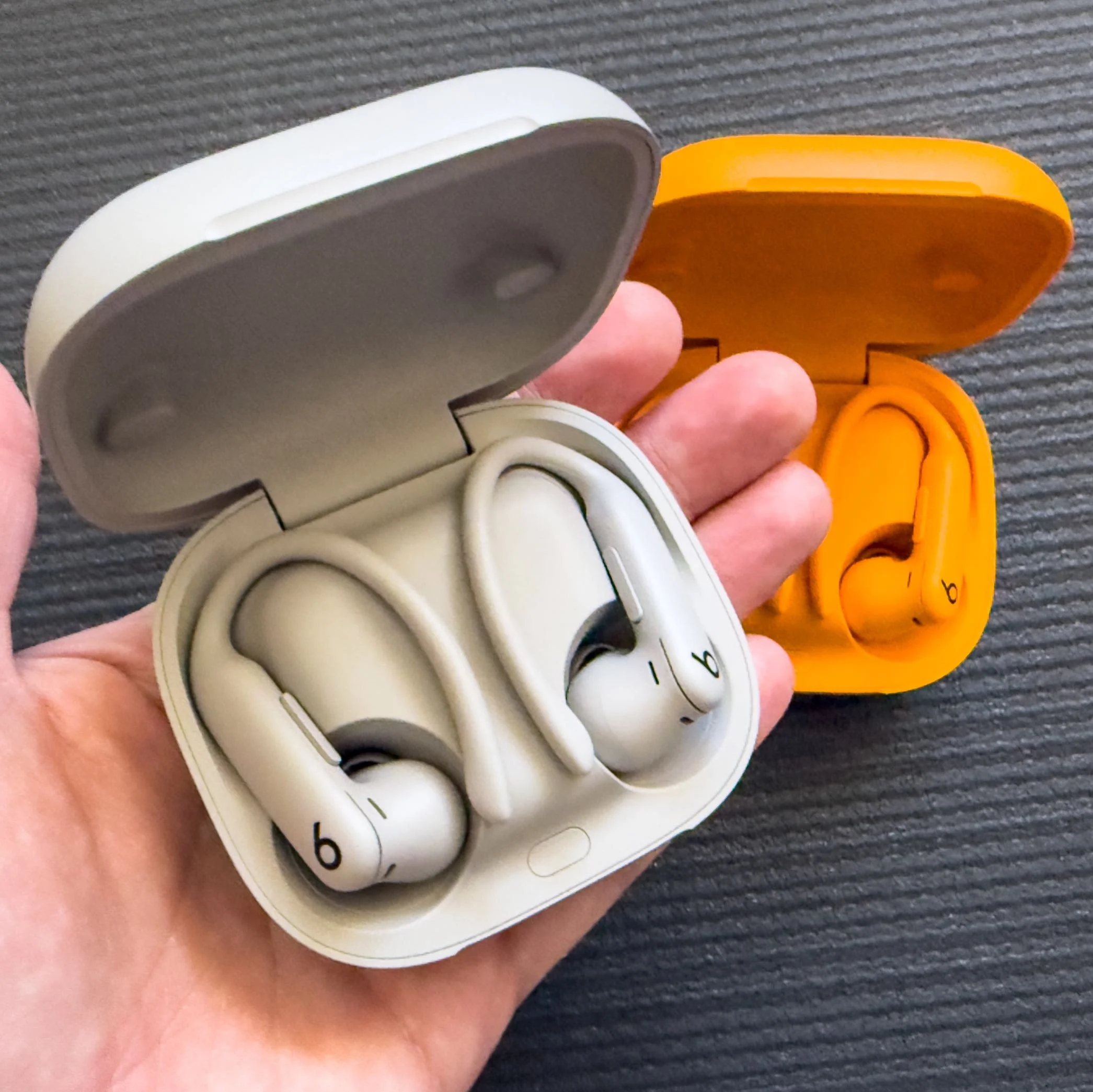 Powerbeats Pro 2 
